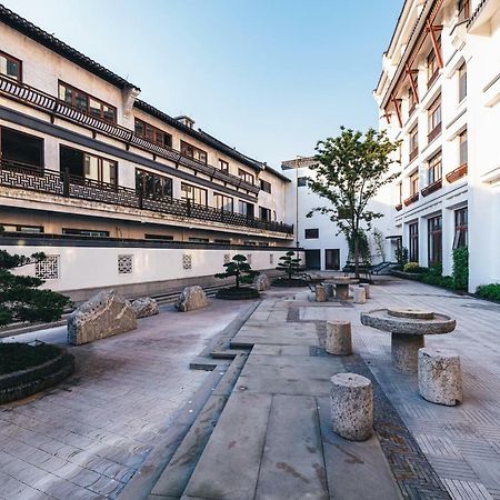 Atour Hotel Haining Leather City South Gate Екстериор снимка