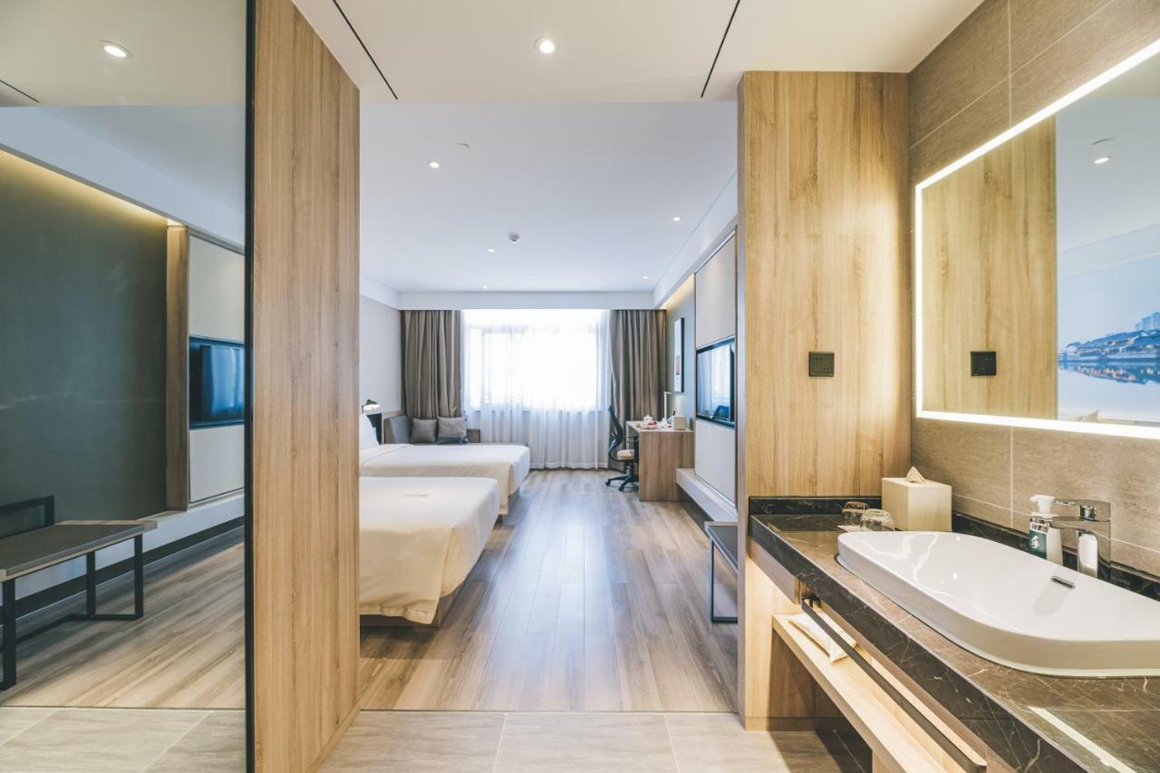 Atour Hotel Haining Leather City South Gate Екстериор снимка